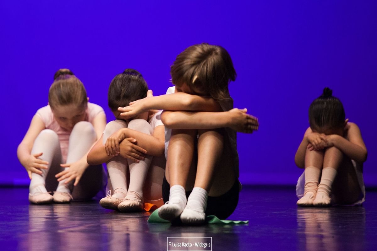 ensaio e espectáculo – turmas de ballet CCS no Teatro Sá da Bandeira