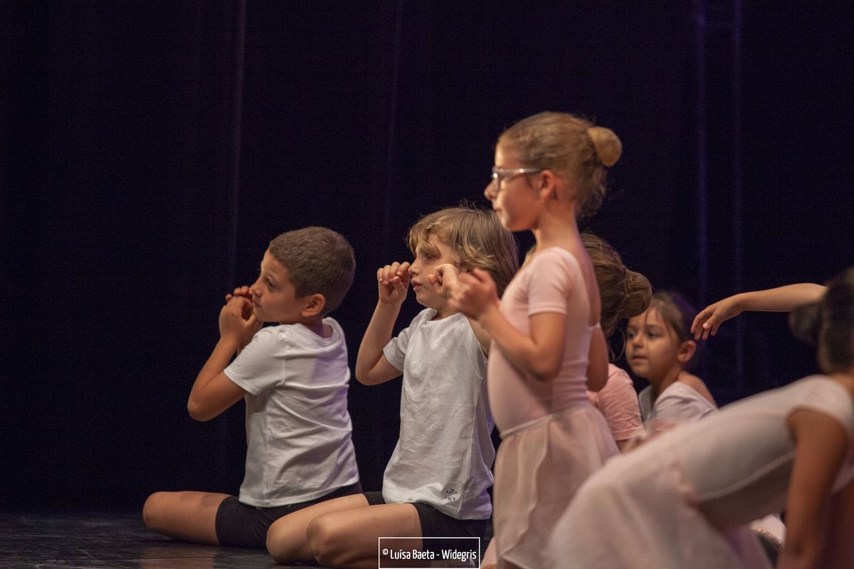ensaio e espectáculo – turmas de ballet CCS no Teatro Sá da Bandeira