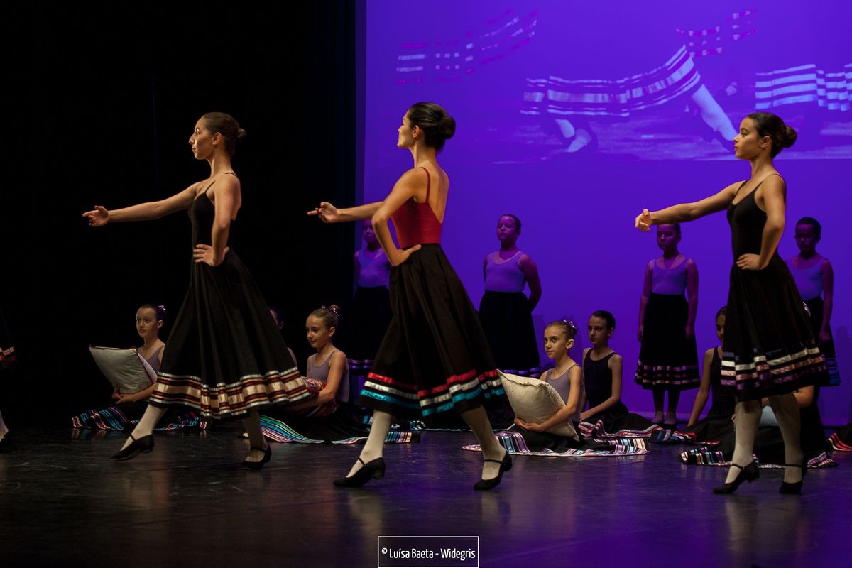 ensaio e espectáculo – turmas de ballet CCS no Teatro Sá da Bandeira