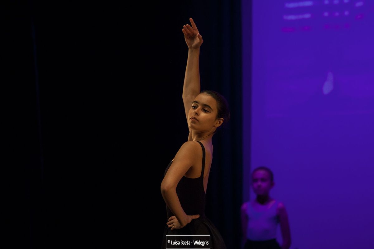 ensaio e espectáculo – turmas de ballet CCS no Teatro Sá da Bandeira