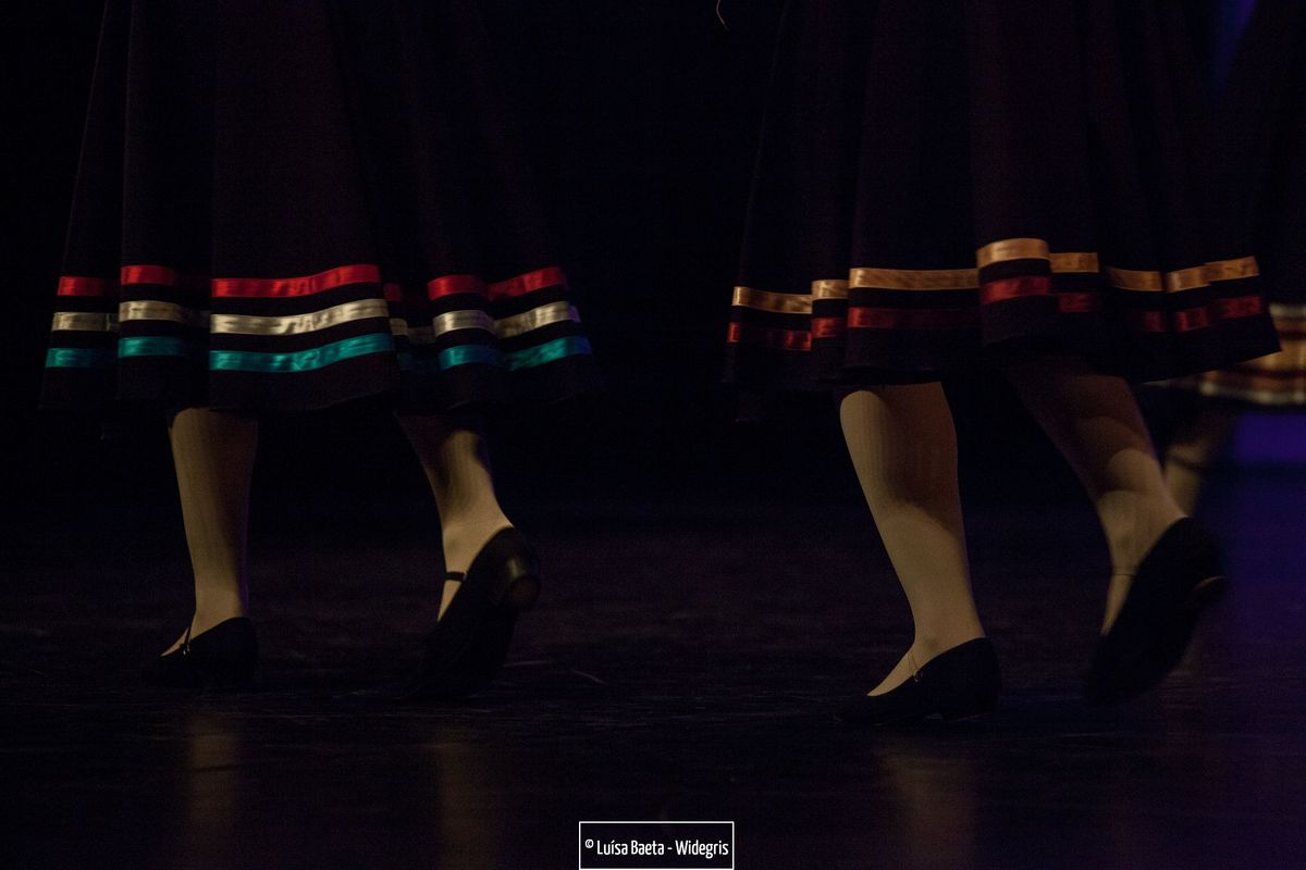 ensaio e espectáculo – turmas de ballet CCS no Teatro Sá da Bandeira