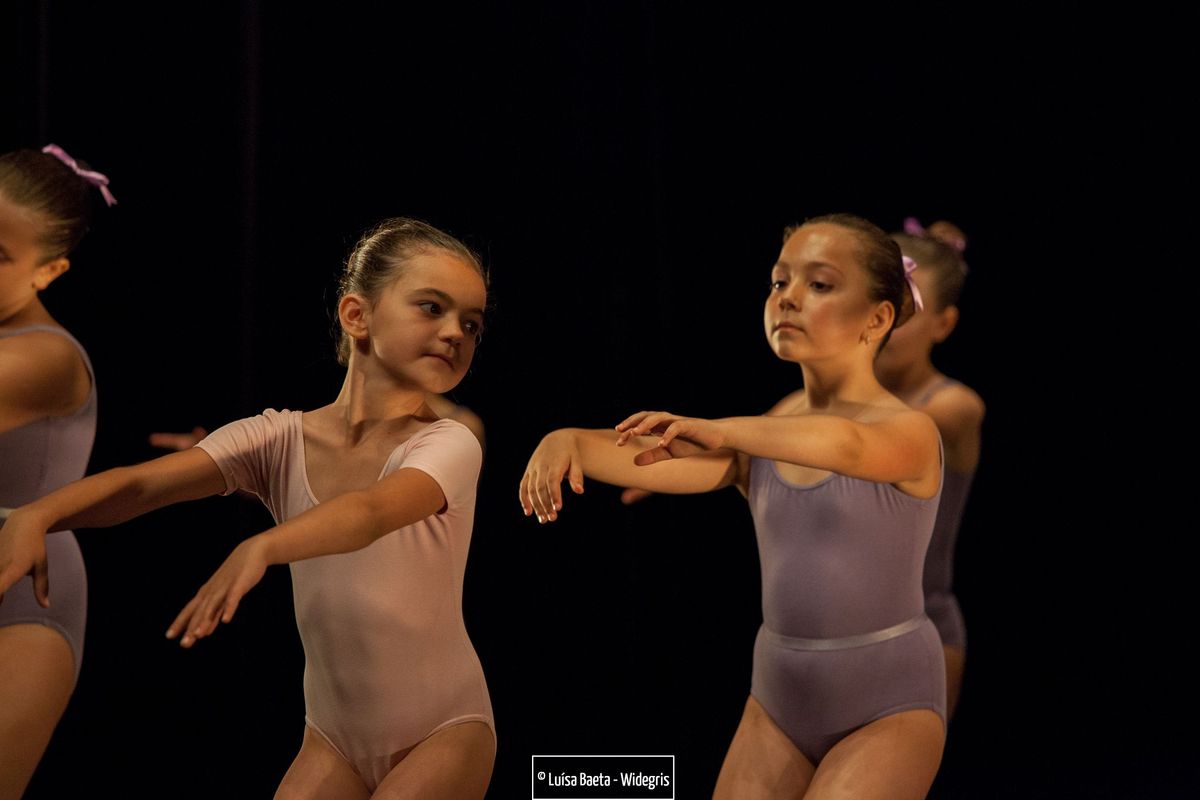 ensaio e espectáculo – turmas de ballet CCS no Teatro Sá da Bandeira