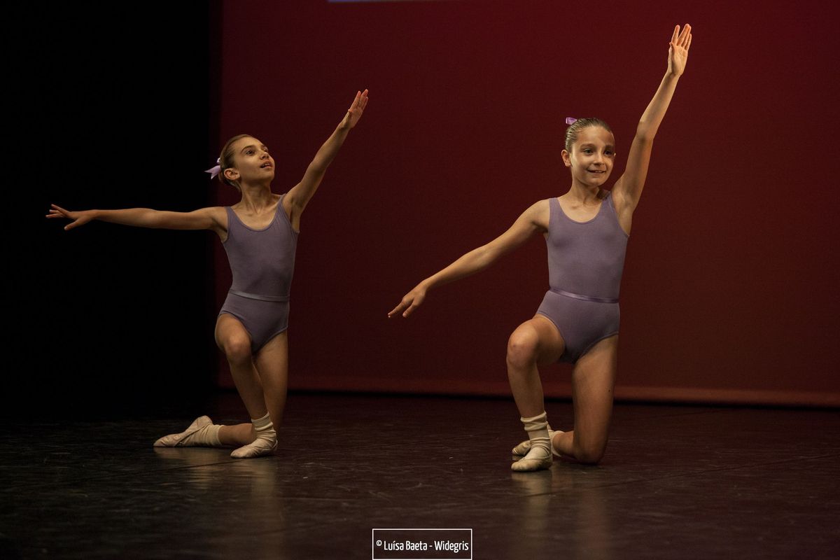 ensaio e espectáculo – turmas de ballet CCS no Teatro Sá da Bandeira