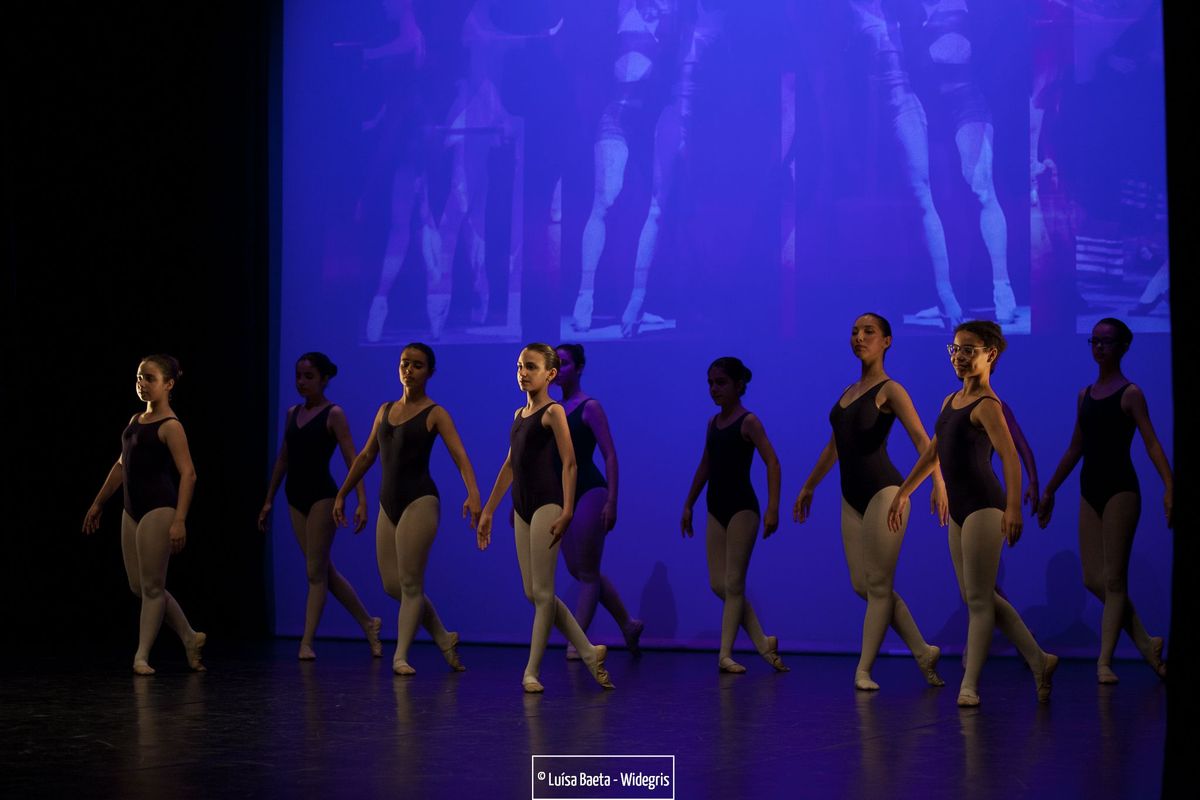 ensaio e espectáculo – turmas de ballet CCS no Teatro Sá da Bandeira