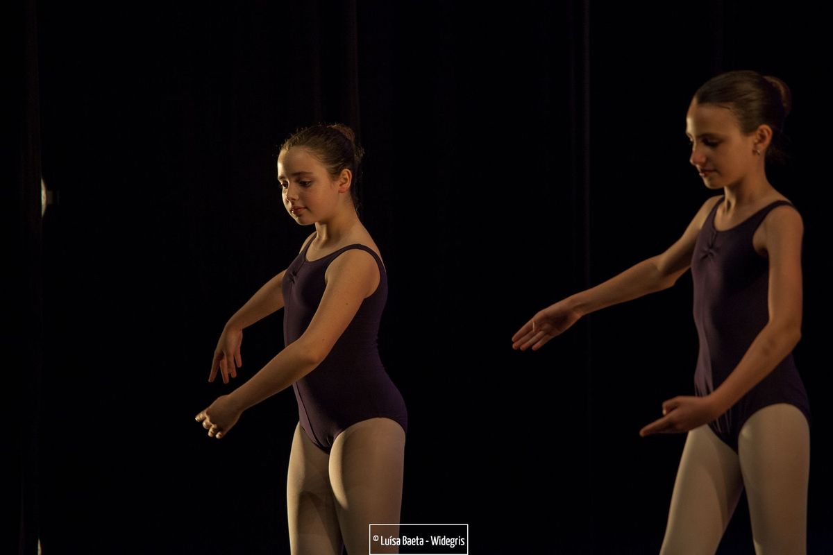ensaio e espectáculo – turmas de ballet CCS no Teatro Sá da Bandeira