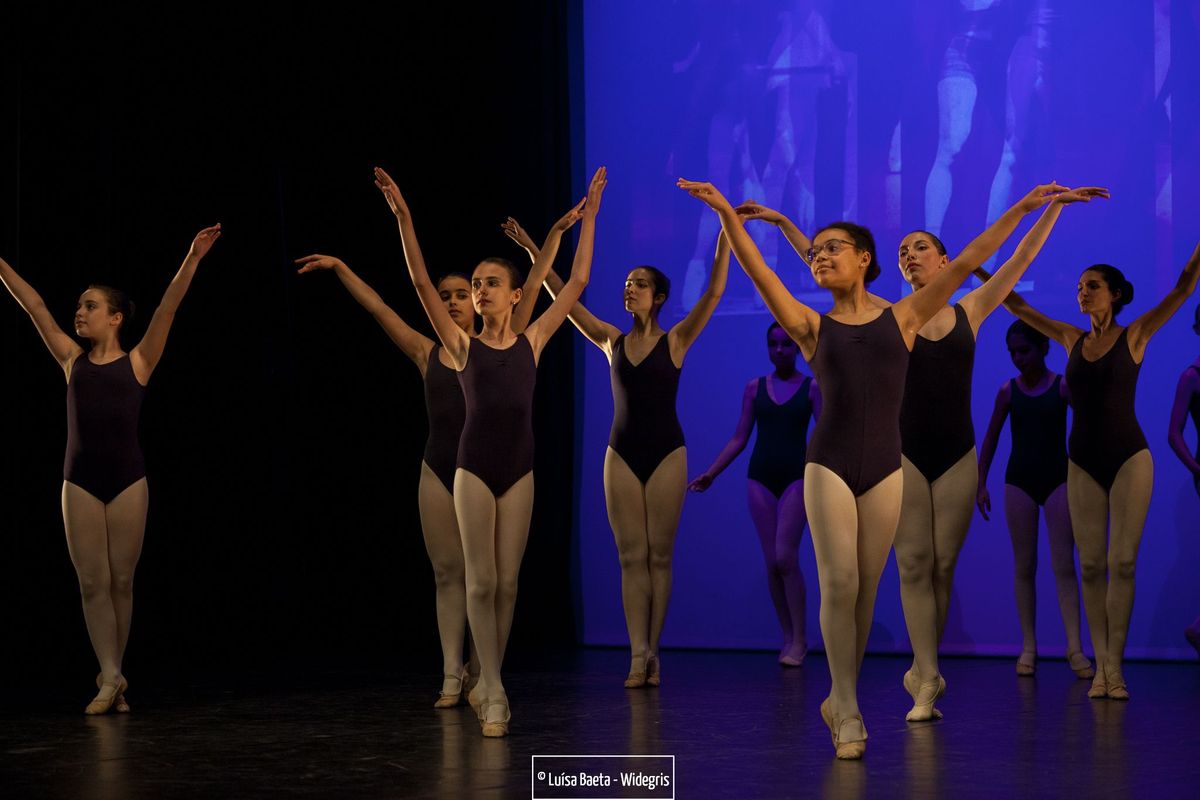 ensaio e espectáculo – turmas de ballet CCS no Teatro Sá da Bandeira
