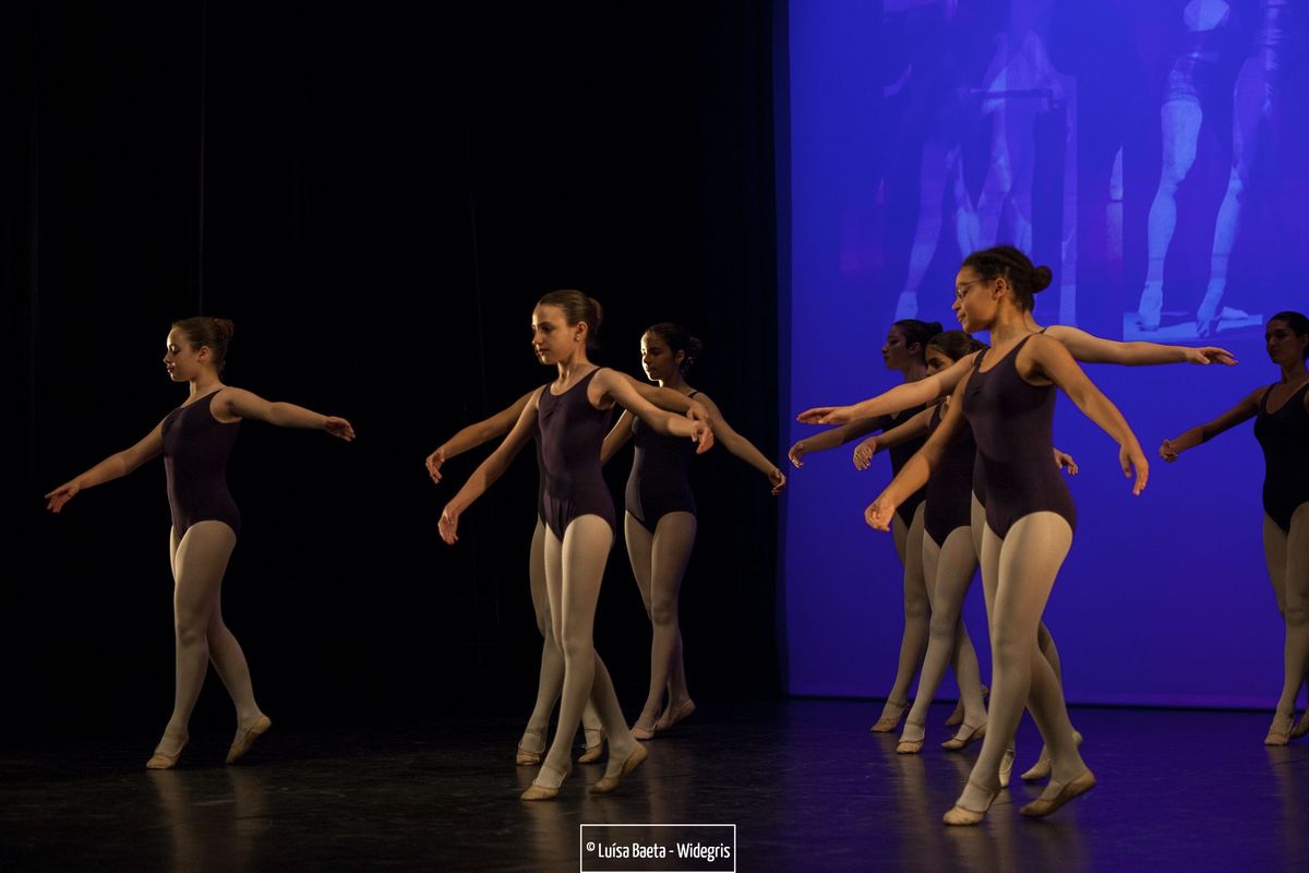 ensaio e espectáculo – turmas de ballet CCS no Teatro Sá da Bandeira