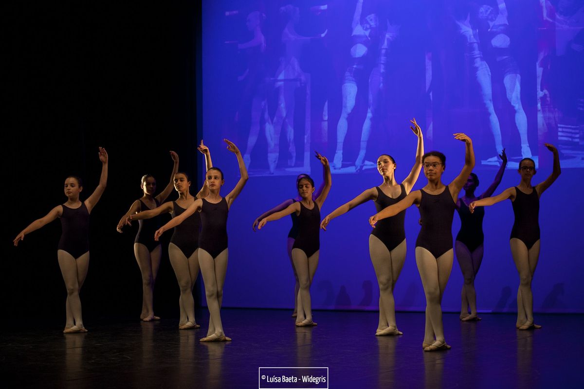 ensaio e espectáculo – turmas de ballet CCS no Teatro Sá da Bandeira