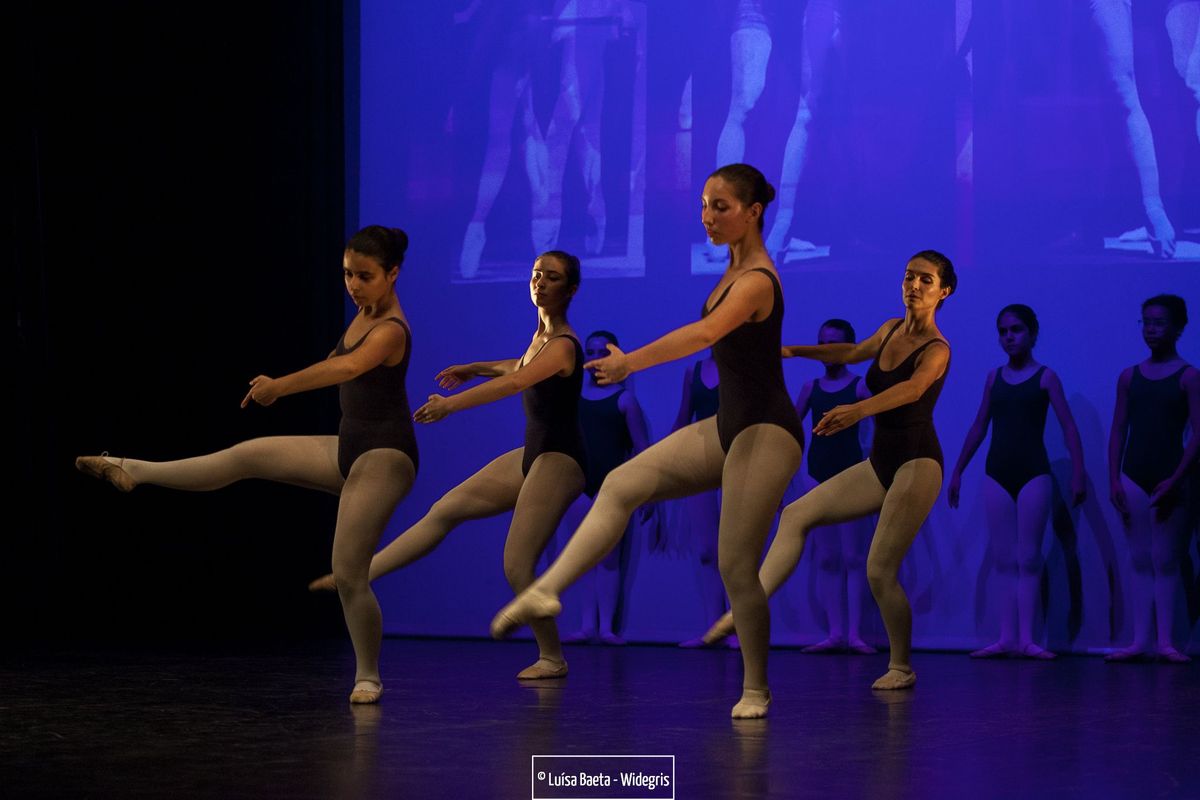 ensaio e espectáculo – turmas de ballet CCS no Teatro Sá da Bandeira